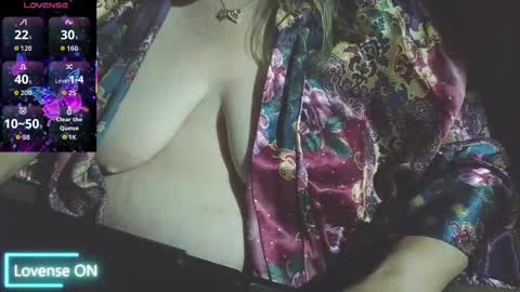 Snapshot of yessirprincesspet chatting on 10.04.25 yessirprincesspet online show from 10.04.25