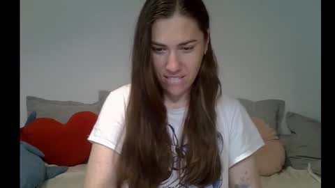 Kira online show from 09.13.25