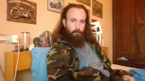 Snapshot of yeti_92 chatting on 10.01.25 yeti_92 online show from 10.01.25