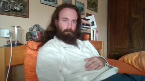 Snapshot of yeti_92 chatting on 10.11.25 yeti_92 online show from 10.11.25