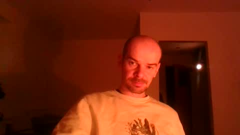 Snapshot of yewloo chatting on 01.18.26 yewloo online show from 01.18.26