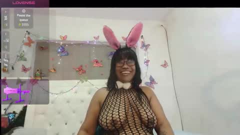 Snapshot of yhazan_blake88 chatting on 11.01.25 Yhazan Blake online show from 11.01.25