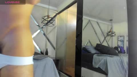 Yiyo online show from 03.06.25