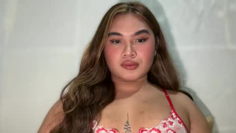 yllana love online show from 02.11.25