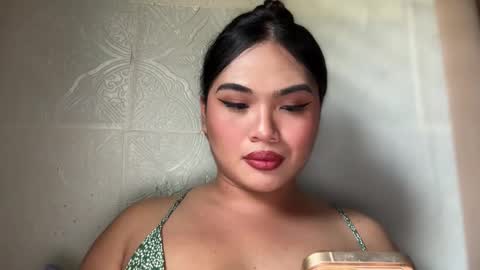 yllana love online show from 04.07.26