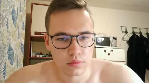 Yminoske online show from 11.18.25