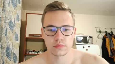 Yminoske online show from 11.24.25