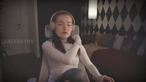 ynnenbrynn online show from 01.07.25