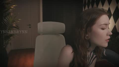 ynnenbrynn online show from 02.14.25