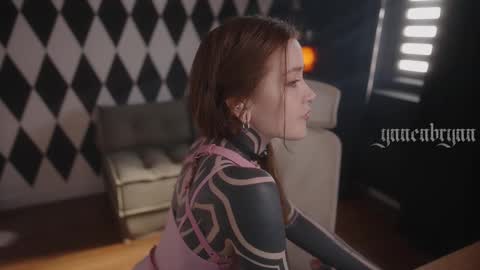 ynnenbrynn online show from 10.17.25