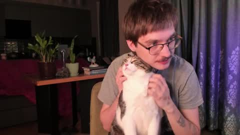 Max online show from 04.07.26