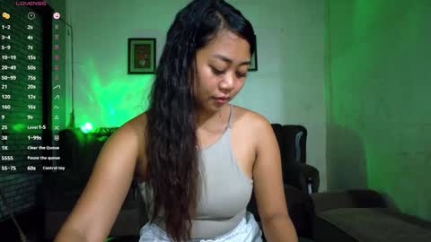 yoga_yogi online show from 10.08.25