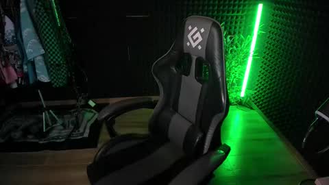 Snapshot of yoi_aji chatting on 10.23.25 You can ask my name in pm online show from 10.23.25