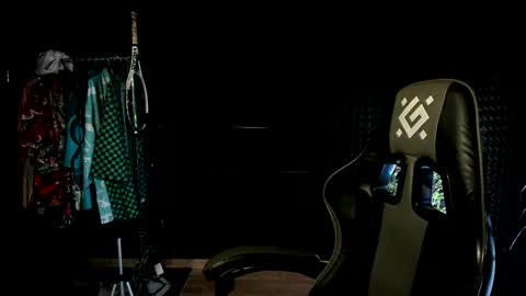 Snapshot of yoi_aji chatting on 11.17.25 You can ask my name in pm online show from 11.17.25