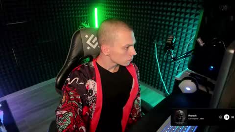 Snapshot of yoi_aji chatting on 11.28.25 You can ask my name in pm online show from 11.28.25