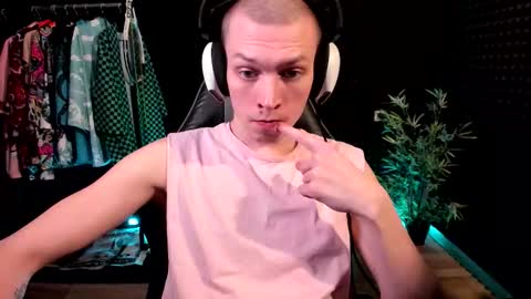 Snapshot of yoi_aji chatting on 02.06.26 You can ask my name in pm online show from 02.06.26