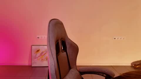 Snapshot of yoka_paradoxxx chatting on 02.19.26 yoka_paradoxxx online show from 02.19.26