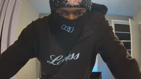 Snapshot of yokai_dreamzz chatting on 10.31.25 yokai_dreamzz online show from 10.31.25