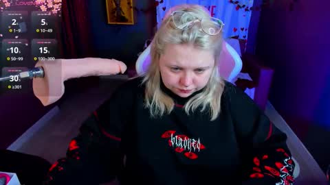 Yoki online show from 02.12.26