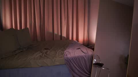 Yoko online show from 04.08.26