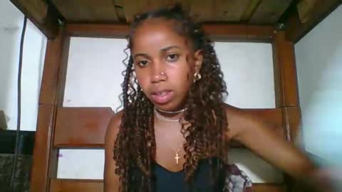 Snapshot of yolandrina05 chatting on 02.05.26 yolandrina05 online show from 02.05.26