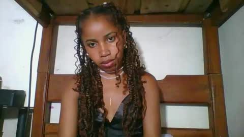 Snapshot of yolandrina05 chatting on 02.06.26 yolandrina05 online show from 02.06.26