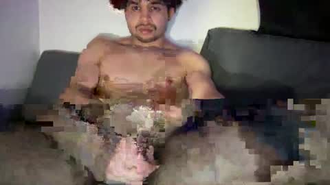 YooitssJ online show from 02.17.25