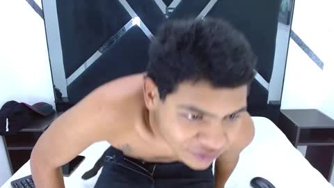 Snapshot of yordi_alpha chatting on 10.23.25 Yordi online show from 10.23.25