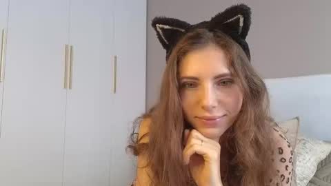 Snapshot of you_desire chatting on 05.14.26 Liliya online show from 05.14.26