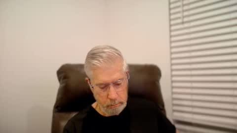 Colorado Guy Straight online show from 11.19.25