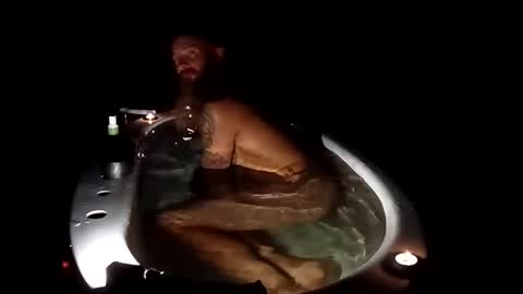 youllfall4me online show from 10.31.25