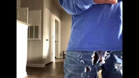 Snapshot of youneverknowimight2 chatting on 10.21.25 kindahorny online show from 10.21.25