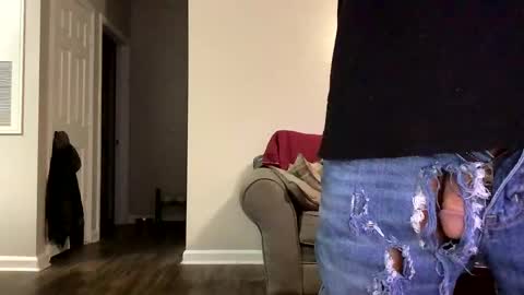 Snapshot of youneverknowimight2 chatting on 10.29.25 kindahorny online show from 10.29.25