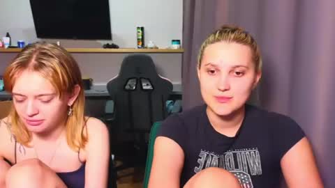 Anna and Luna online show from 07.17.26