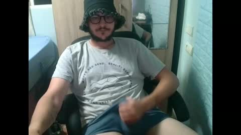 Snapshot of younromki chatting on 06.22.26 A... online show from 06.22.26