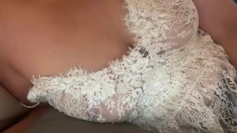 Bellas Breasts online show from 05.30.26