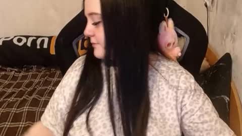 your_8a8y online show from 11.04.25