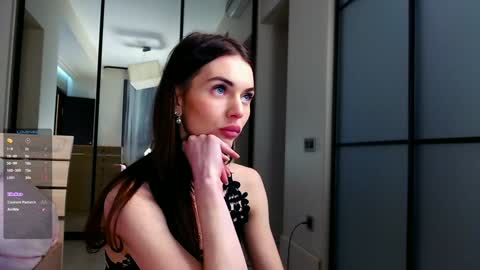 Snapshot of your_alice chatting on 12.08.24 ALICE online show from 12.08.24