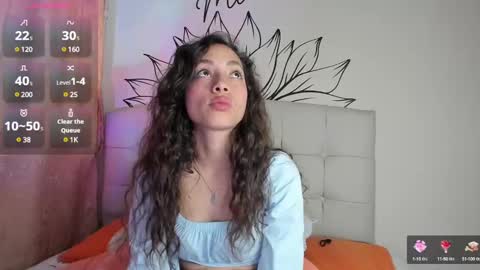 Snapshot of your_beck chatting on 12.12.24 mia3 online show from 12.12.24