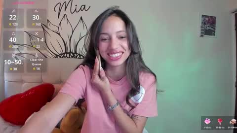 Snapshot of your_beck chatting on 01.19.25 mia3 online show from 01.19.25