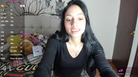 Snapshot of your_beck chatting on 11.18.25 mia3 online show from 11.18.25