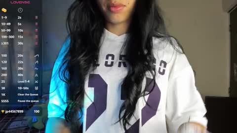 Snapshot of your_beck chatting on 12.14.25 mia3 online show from 12.14.25