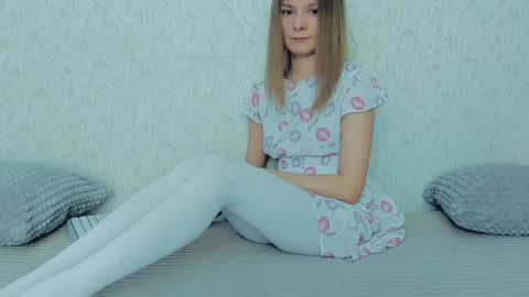 Lily online show from 01.19.25