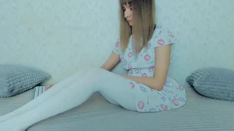 Lily online show from 02.28.25