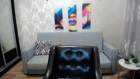 your_crush_12 online show from 10.17.25