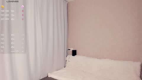 Snapshot of your_cute_doll chatting on 02.10.25 Hey guys Im Alice Lets be friends online show from 02.10.25