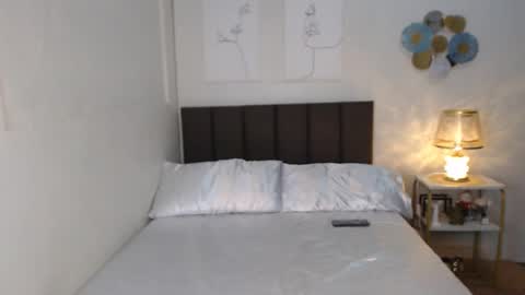 Snapshot of your_dirty_little_secret_ chatting on 03.06.25 Alexa online show from 03.06.25