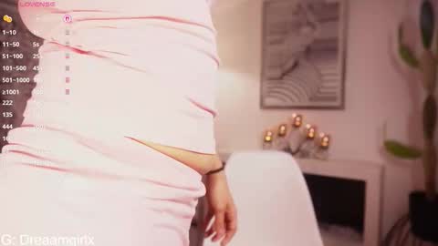 Snapshot of your_dreaamgirlx chatting on 09.13.25 Isabella online show from 09.13.25