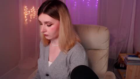 Snapshot of your_freya chatting on 01.18.25 Freya online show from 01.18.25