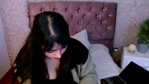 Snapshot of your_girl_of_dreams chatting on 10.28.25 Natt online show from 10.28.25